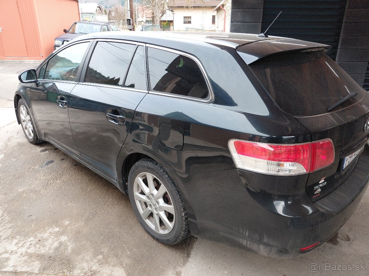 Toyota Avensis combi 2009 - 2