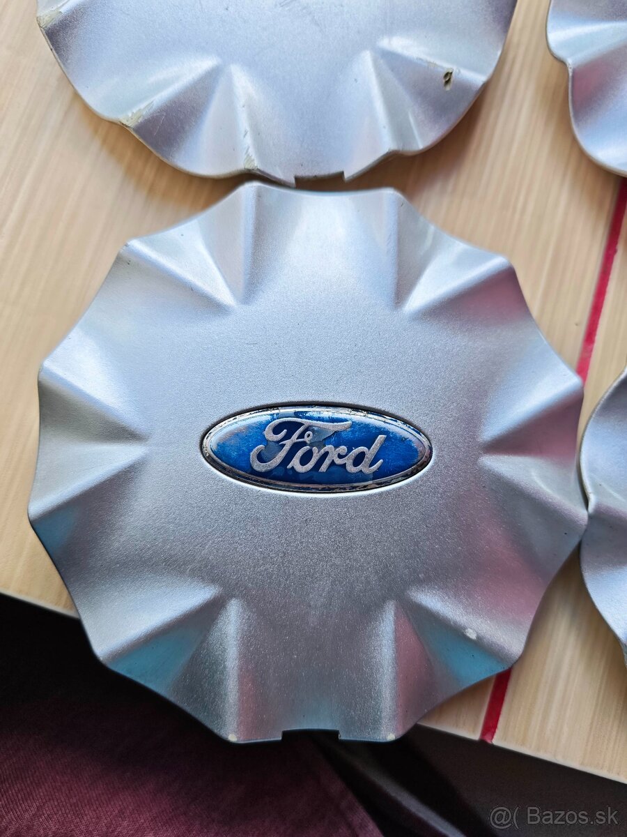 Stredové krytky diskov FORD - 2