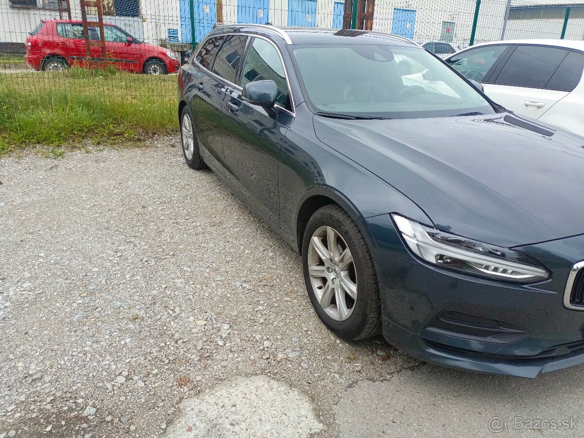 Volvo v90 D3 110kw manuál 6st 2018 - 2