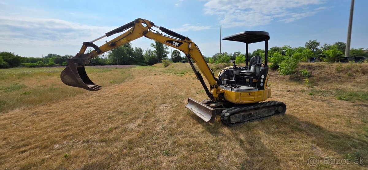 Minibager CAT 303C - 2
