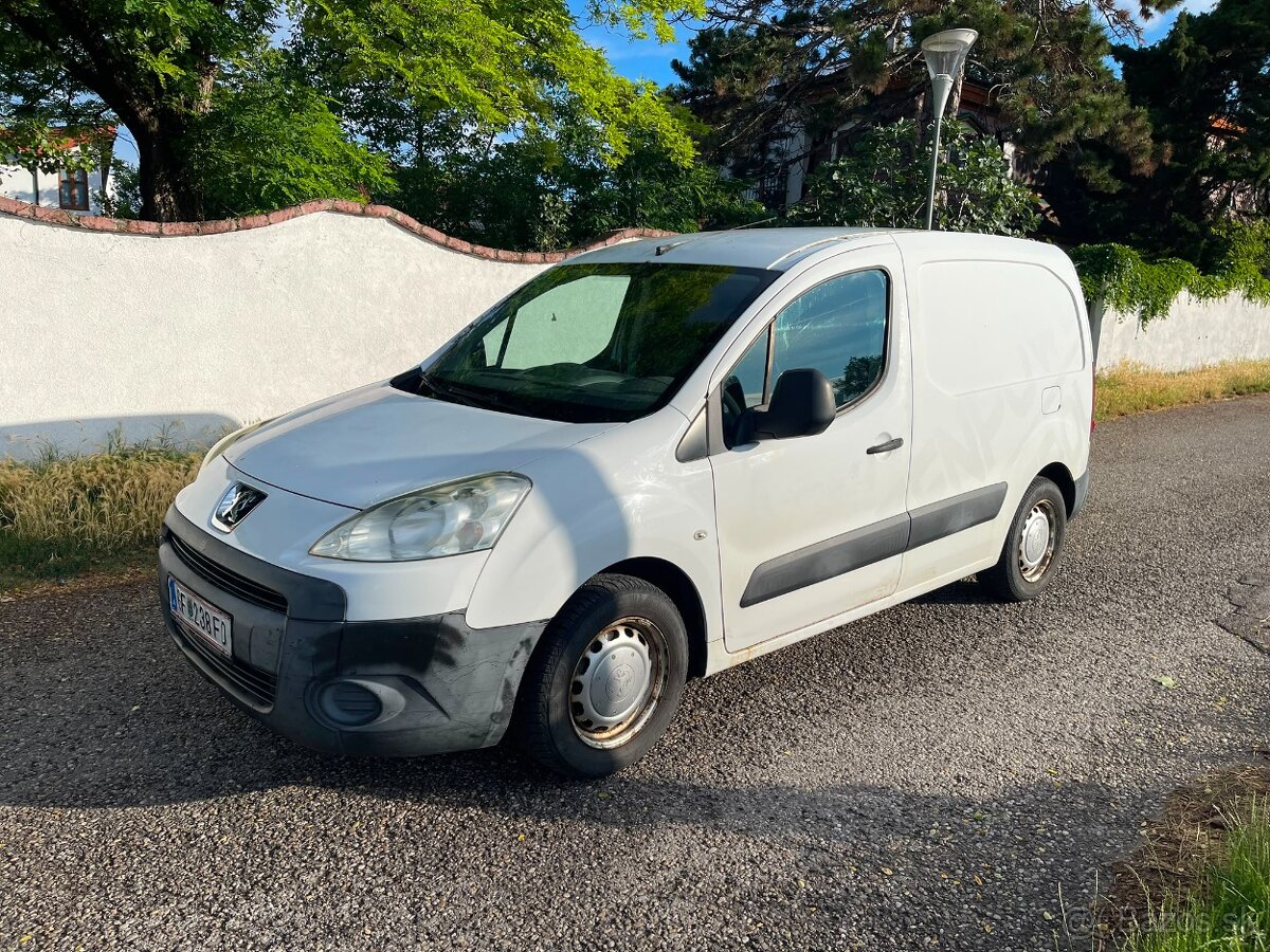 PEUGEOT PARTNER 1,6 HDI KLÍMA ŤAŽNÉ - 2