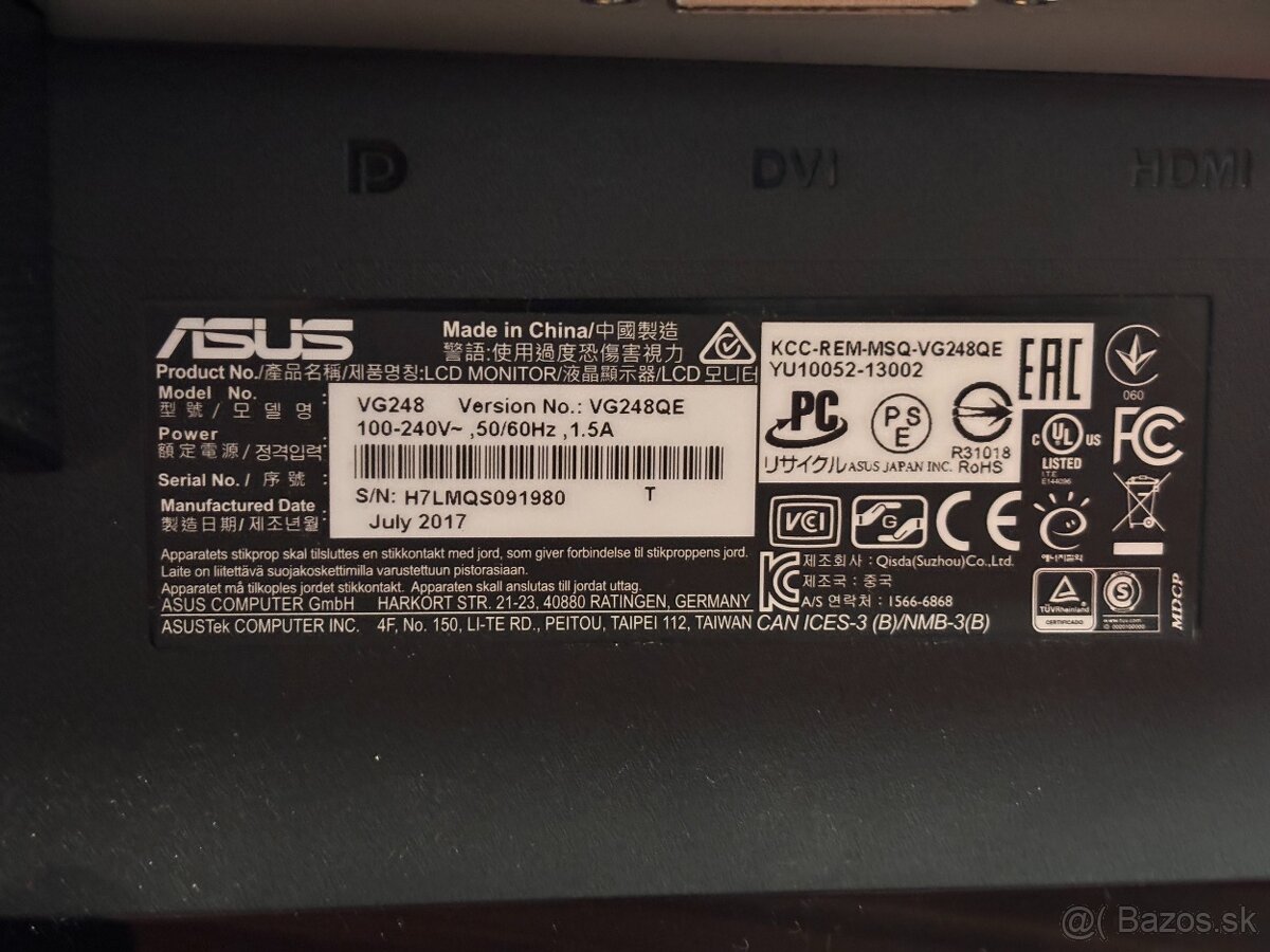 počítačová zostava s 24" monitorom - 2