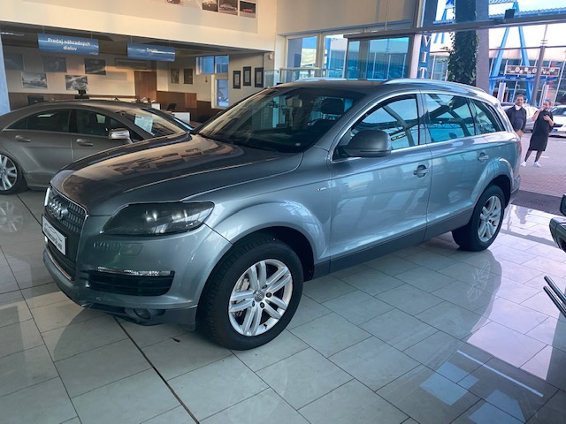Audi Q7 3.0 V6 TDI Quattro S tronic S-line 7-miestne SK ŠPZ - 2