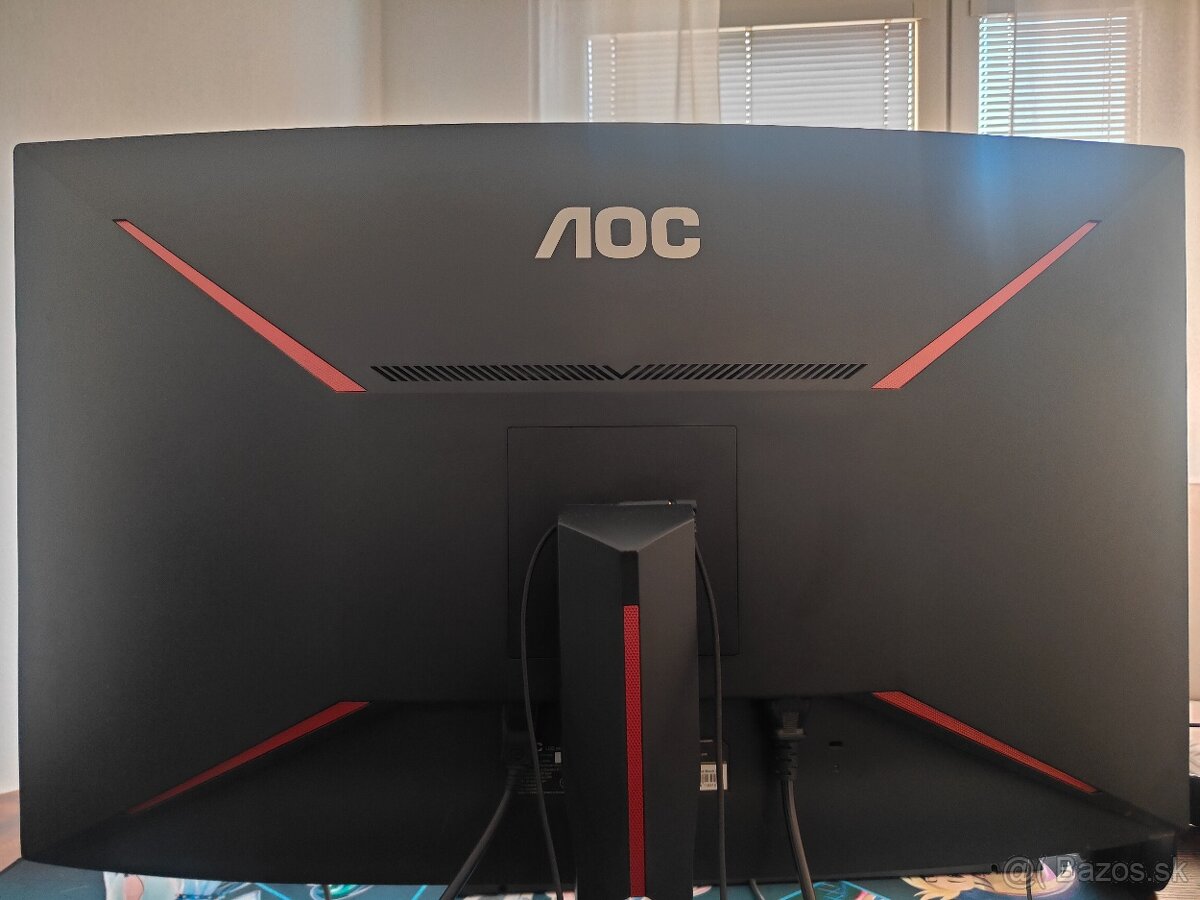 32" AOC C32G1 - 2