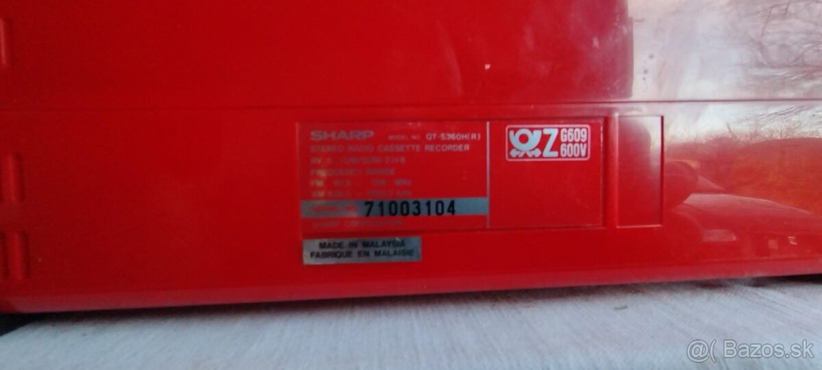 Predám krásny Sharp viď foto cena 100 eur. - 2