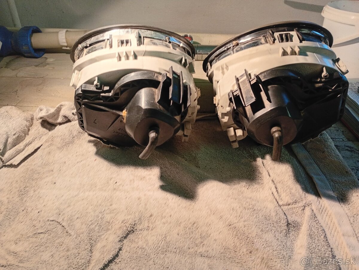 Predám svetlomety - 2