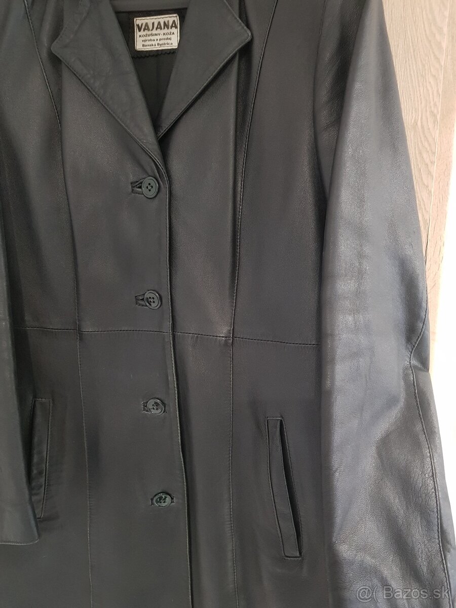 Predám lacno dlhú čiernu dámsku koženú bundu - 2