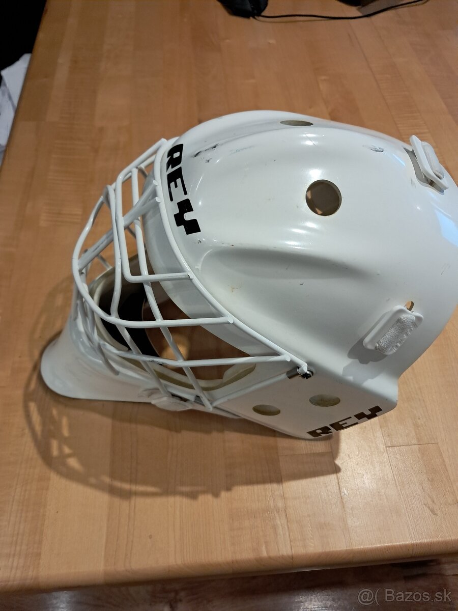 Brankarska prilba REY - 2