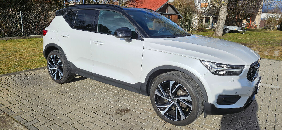 Volvo XC40 - 2