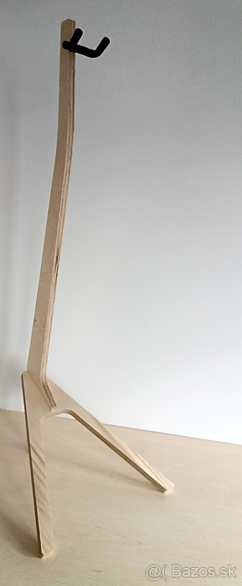 stojan na zavesenie gitary - 2