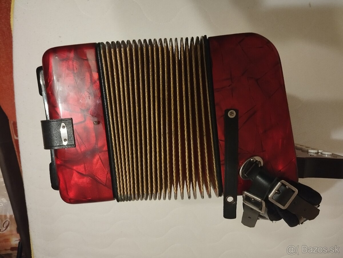 Predám heligonku hohner. - 2