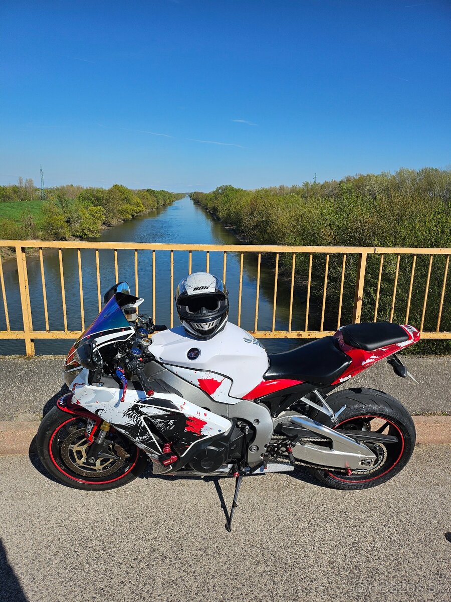 HONDA CBR 1000 RR - 2