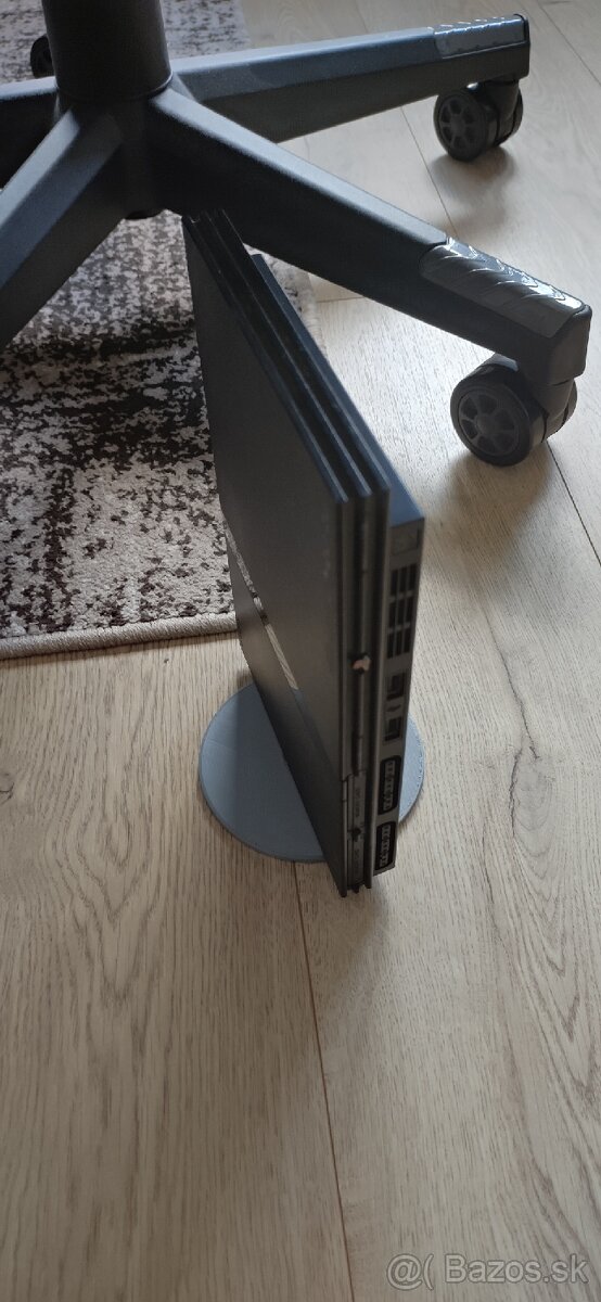 Playstation 2 silver black stojan 3d - 2