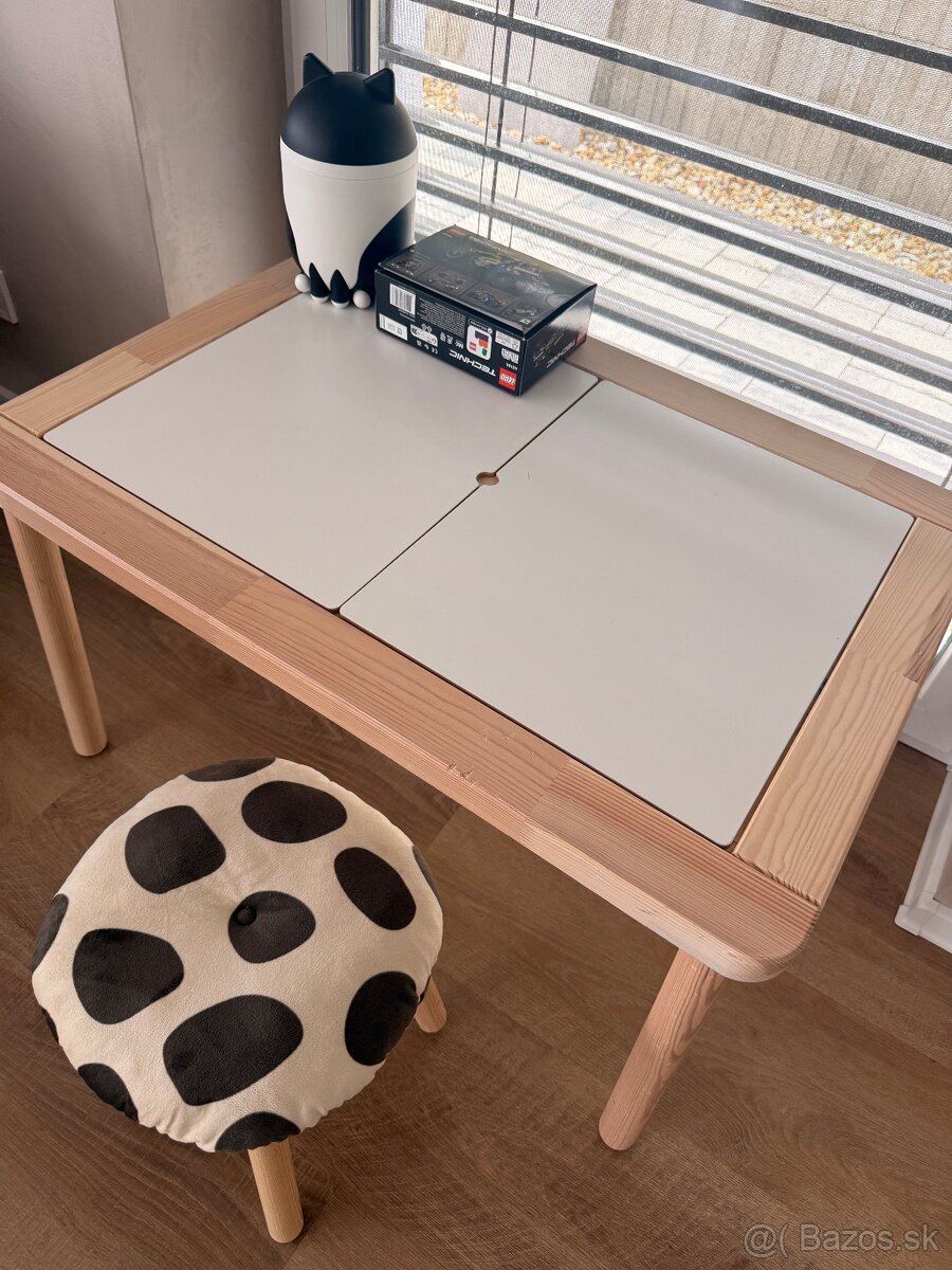 Predám FLISAT stolík ikea - 2