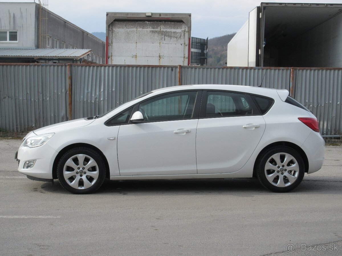 Opel Astra 1.4 ecoFLEX Enjoy - 2
