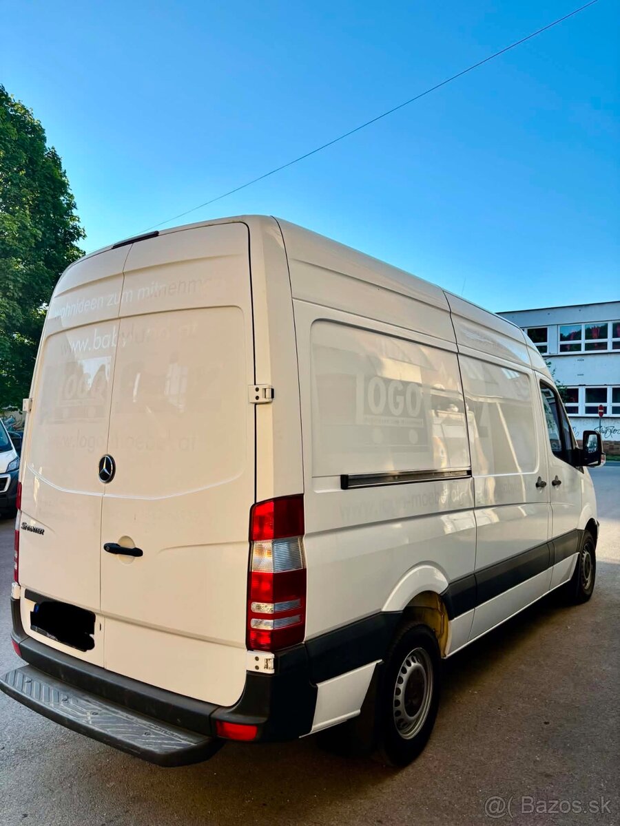 Mercedes Benz Sprinter - 2
