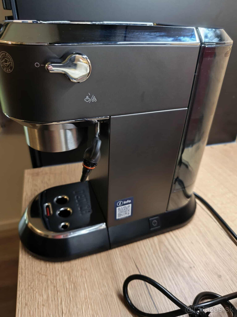 De'Longhi Dedica EC 685.BK - 2