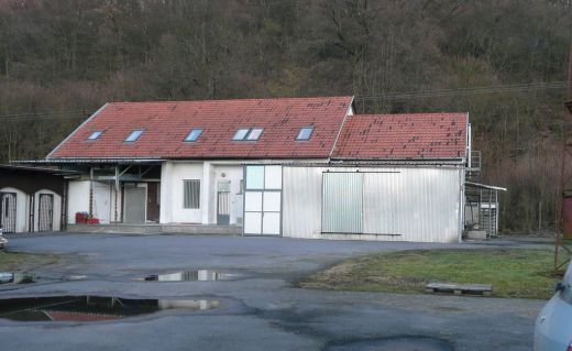 Prevádzkovo-výrobný priestor v obci Drážovce - 2
