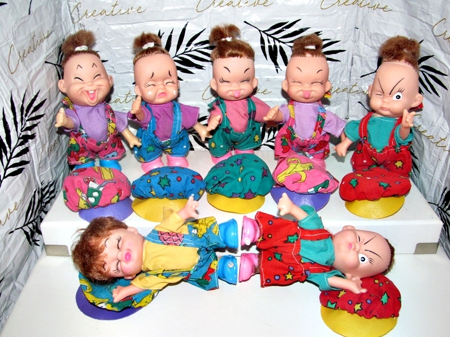 Retro sběratelské malé panenky šklebíci parta 7 rošťáků - 2