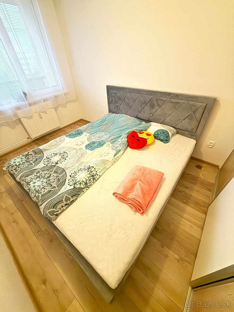 Manželská postel 180cm 2 ročná - 2