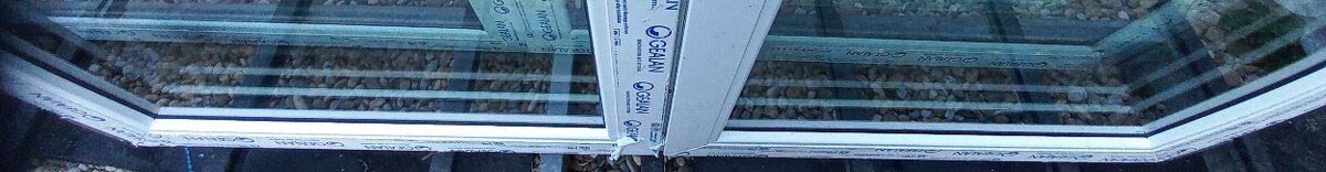 Predám dvojkrídlové balkónové dvere :159x214 trojsklo - 2