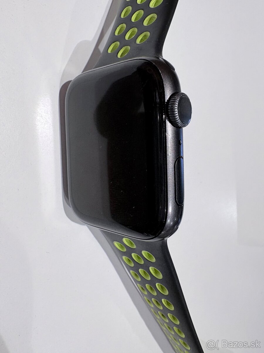 APPLE WATCH 5 44mm - 2