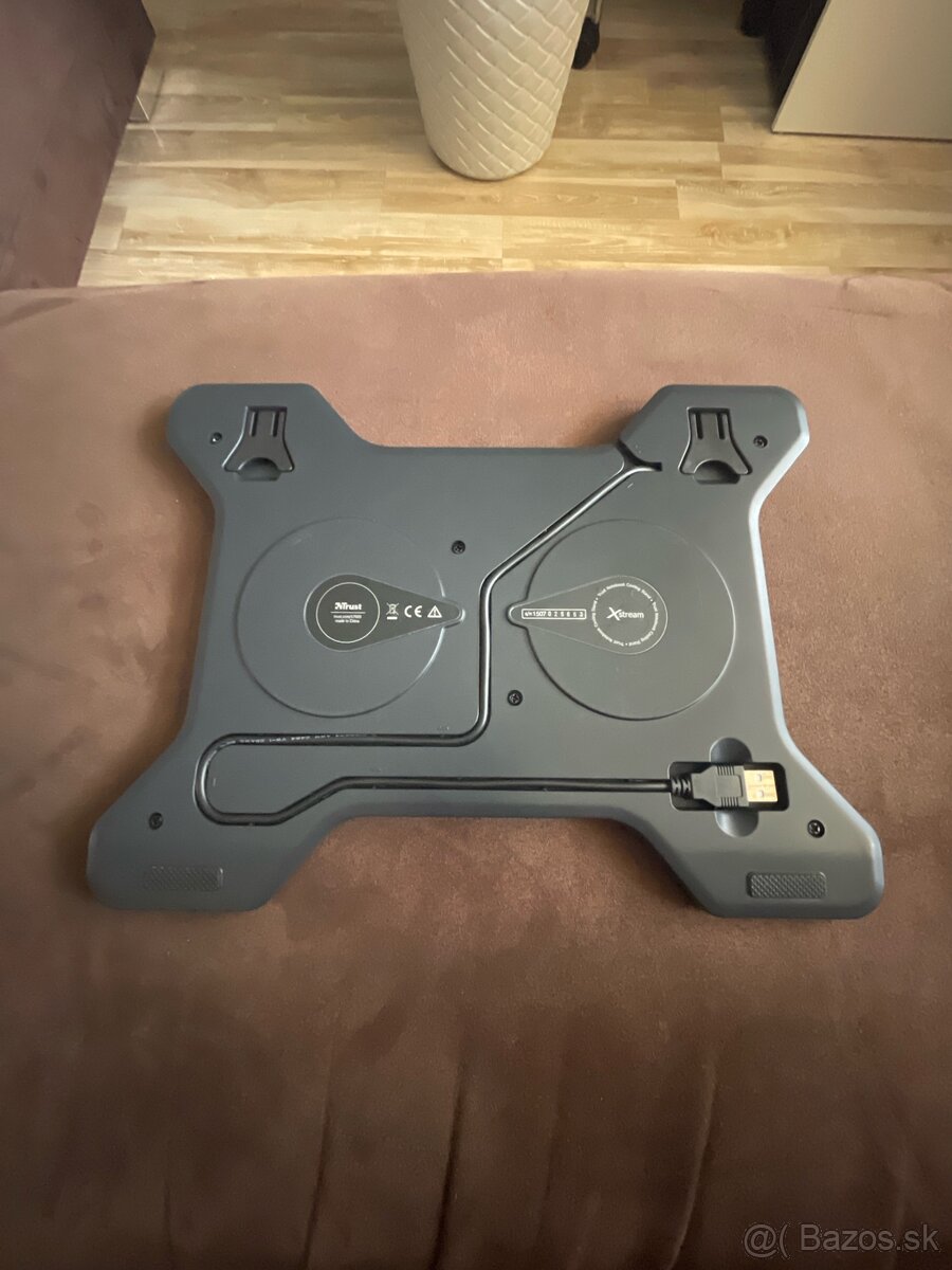 Trust Xstream Breeze chladiacá podložka pod notebook - 2