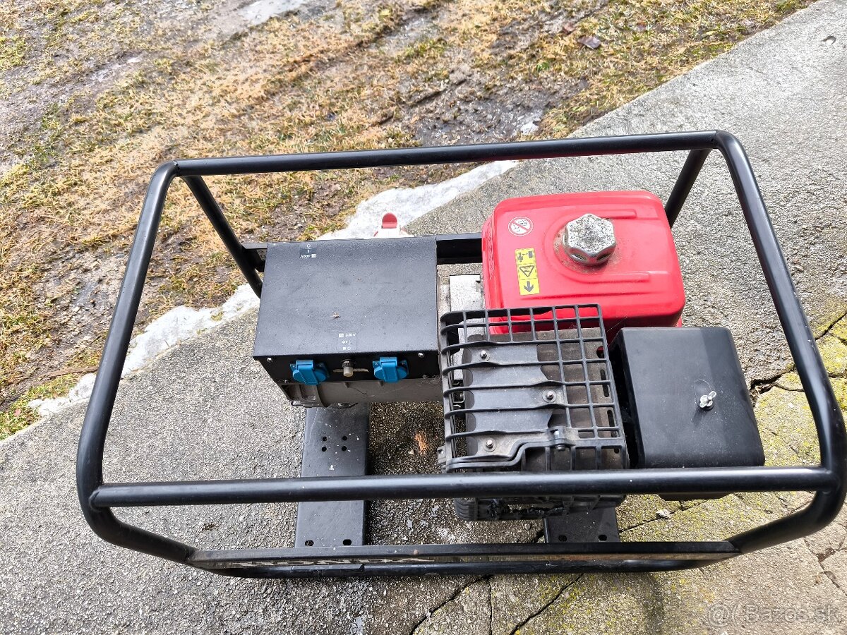 Elektrocentrála Honda ECT7000 - 2