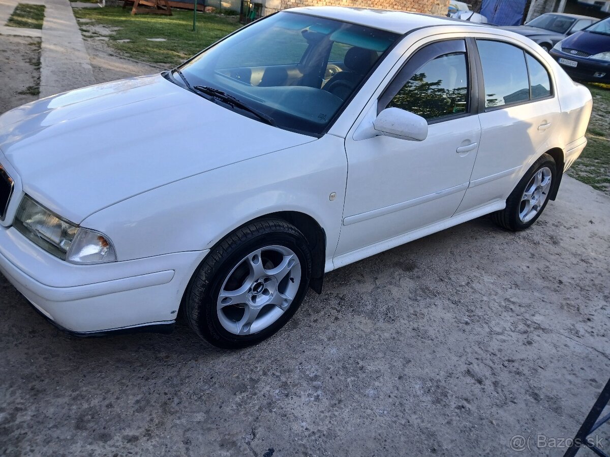 Predám, vymením octavia 1,6 benzín 74kW - 2