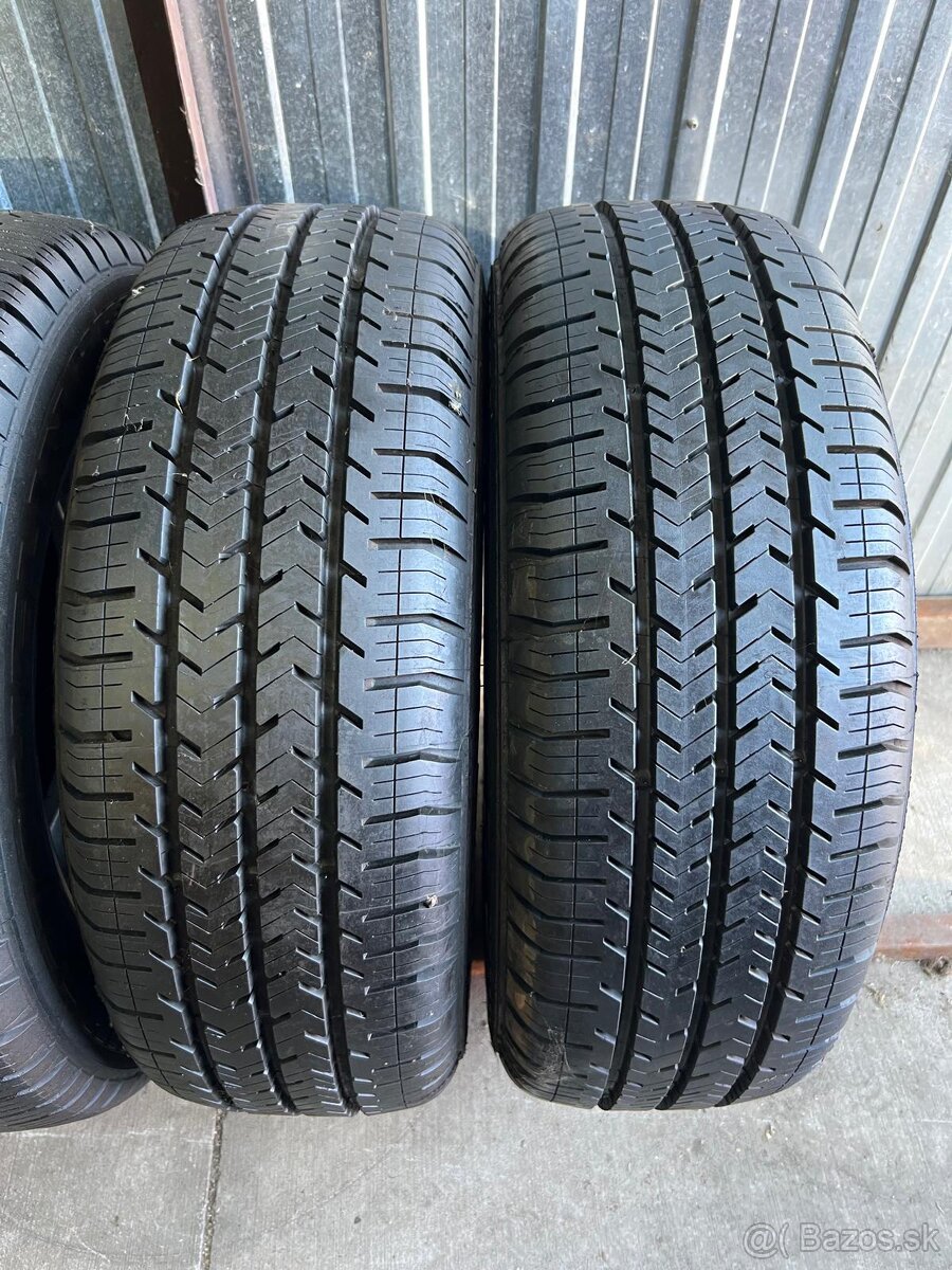 Letné pneumatiky Michelin 215/65R15C - 2