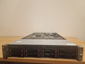 HP ProLiant DL380e G8 - 2