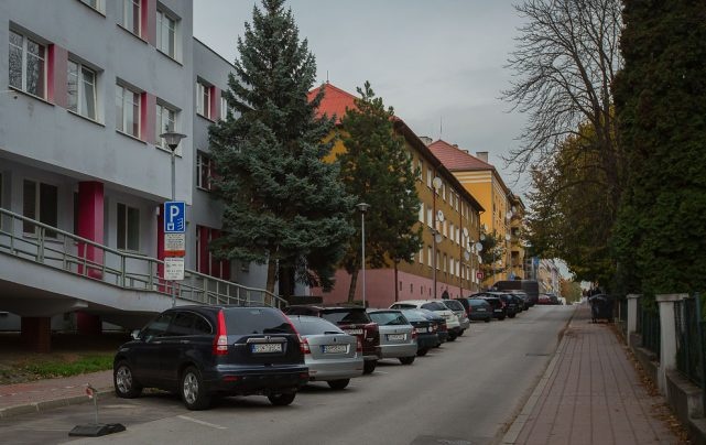 Na prenájom prízemie 70 m2 Banská Bystrica - 2