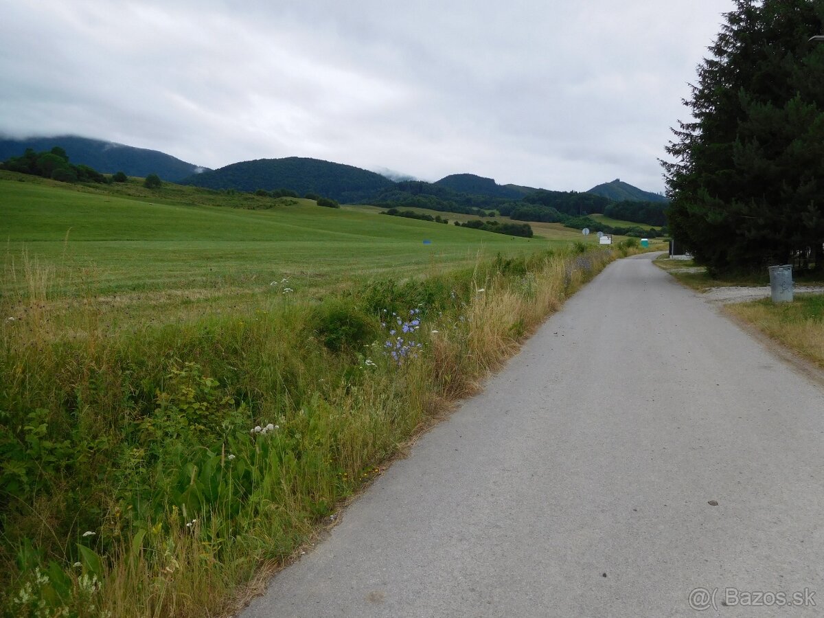 2 stavebné pozemky v obci Veličná. Nová lokalita. - 2