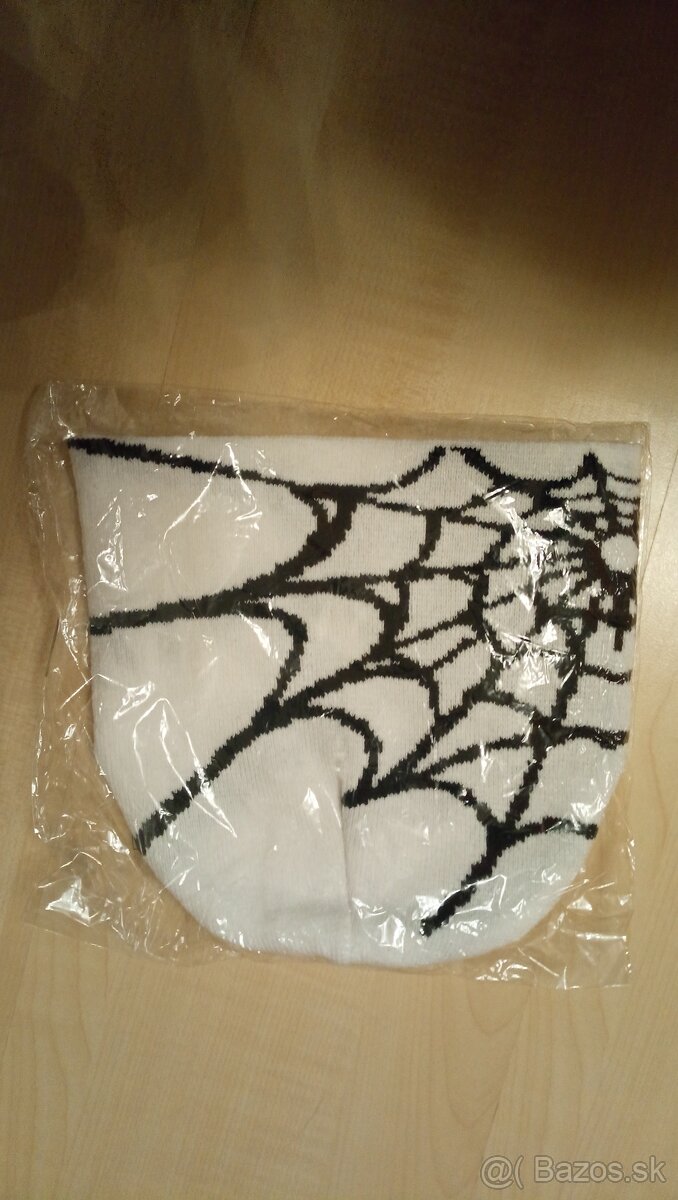 Predám pyžamo,čiapku, tašku - 2