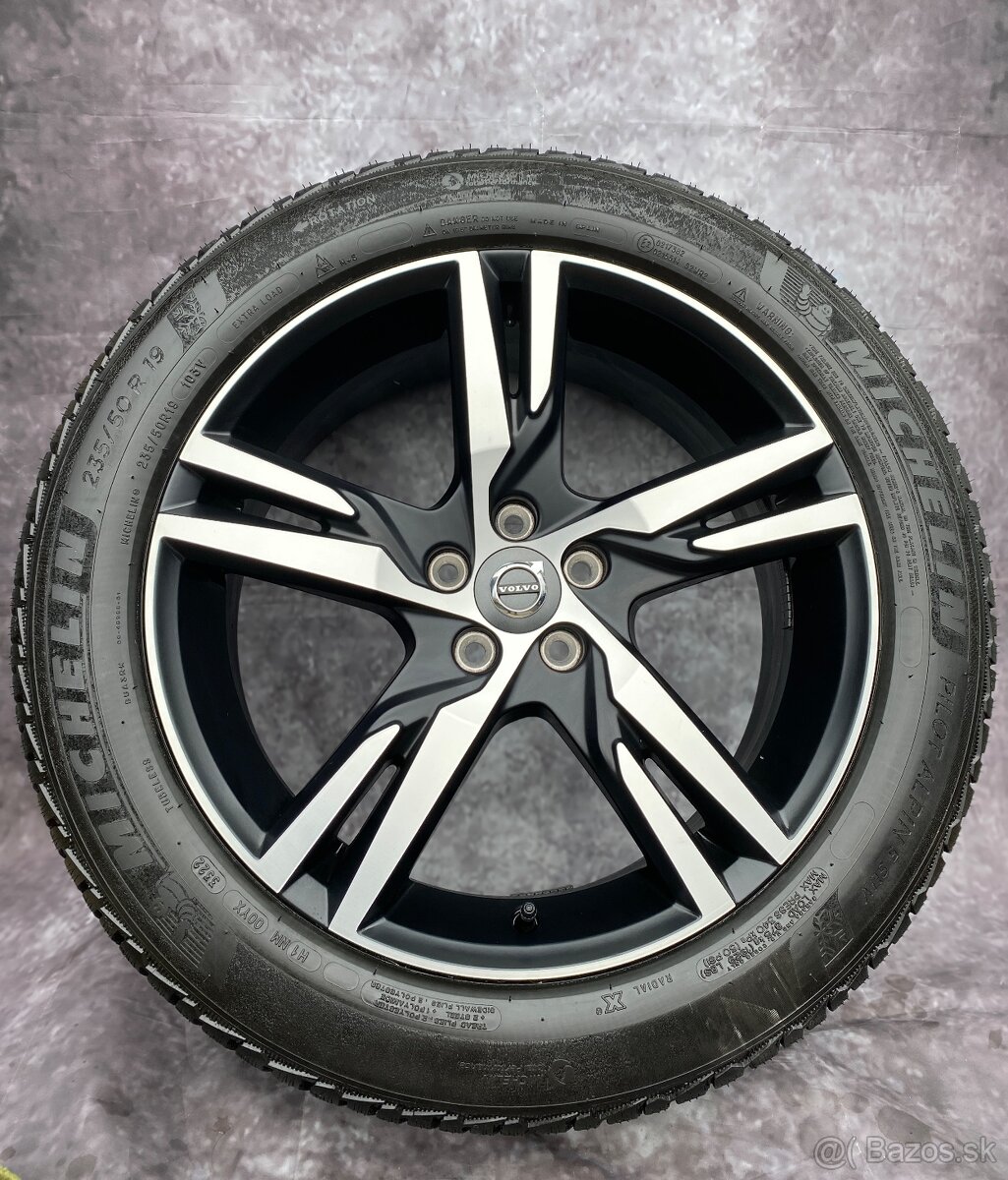 Zimní sada Volvo V90 CC/ XC40 235/50R19 103V - 2