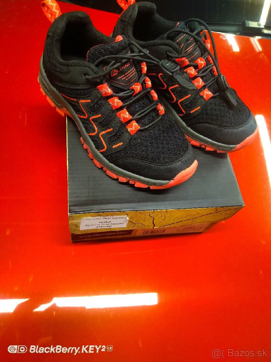 Dievcenske tenisky Alpine Pro velkost 30 - 2