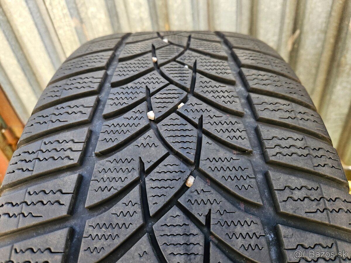 2 ks zimné pneumatiky GoodYear Ultragrip - 235/55 r19 - 2