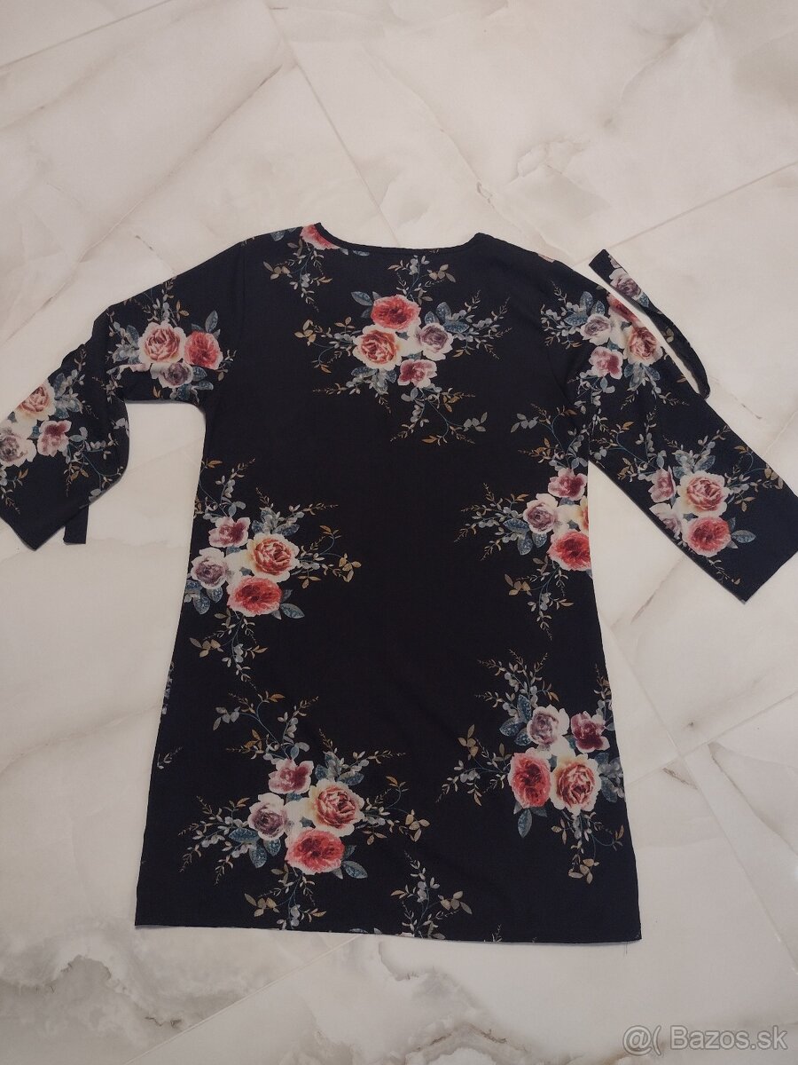 Kvetové šaty s ružami - 2