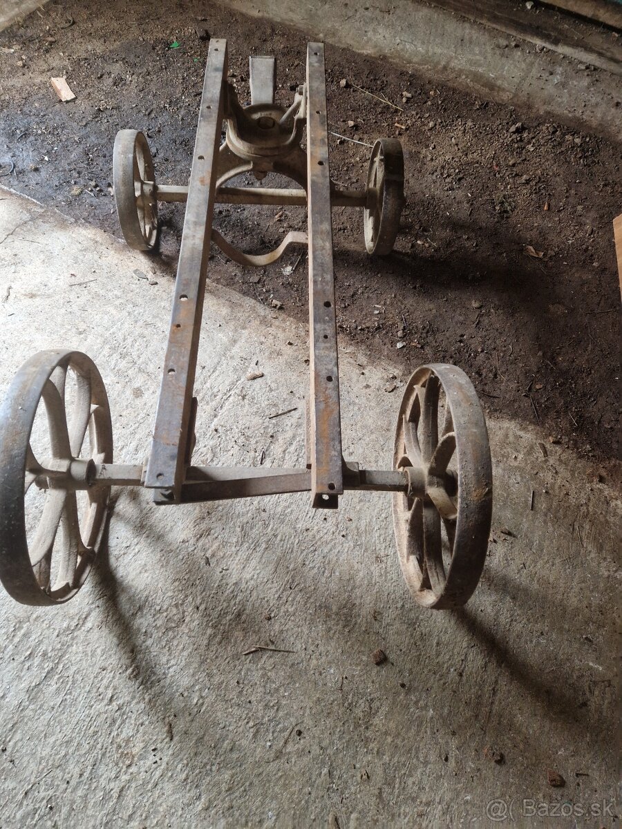 Podvozok pod motor slavia - 2