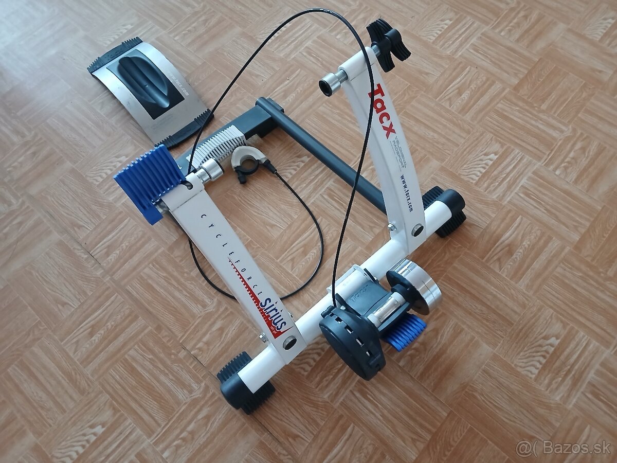 Cyklotrenažér Tacx Sirius. - 2