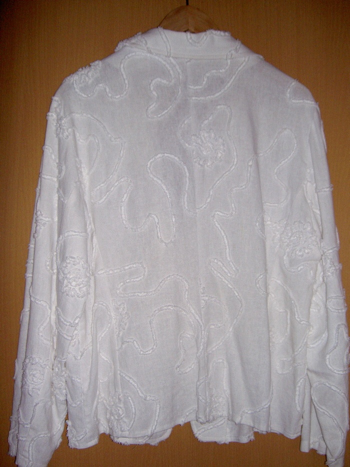 Predam biele damske sako, vel.44+darcek - 2