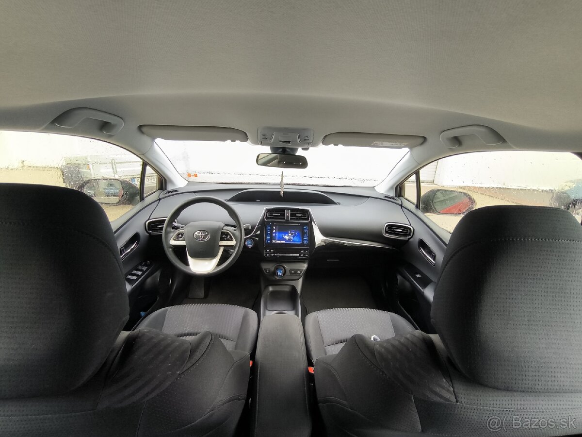 prenájom Toyota Prius 1.8 Hybrid - 2
