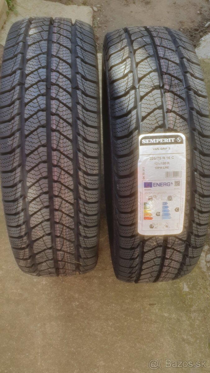225/75 R16c - 2