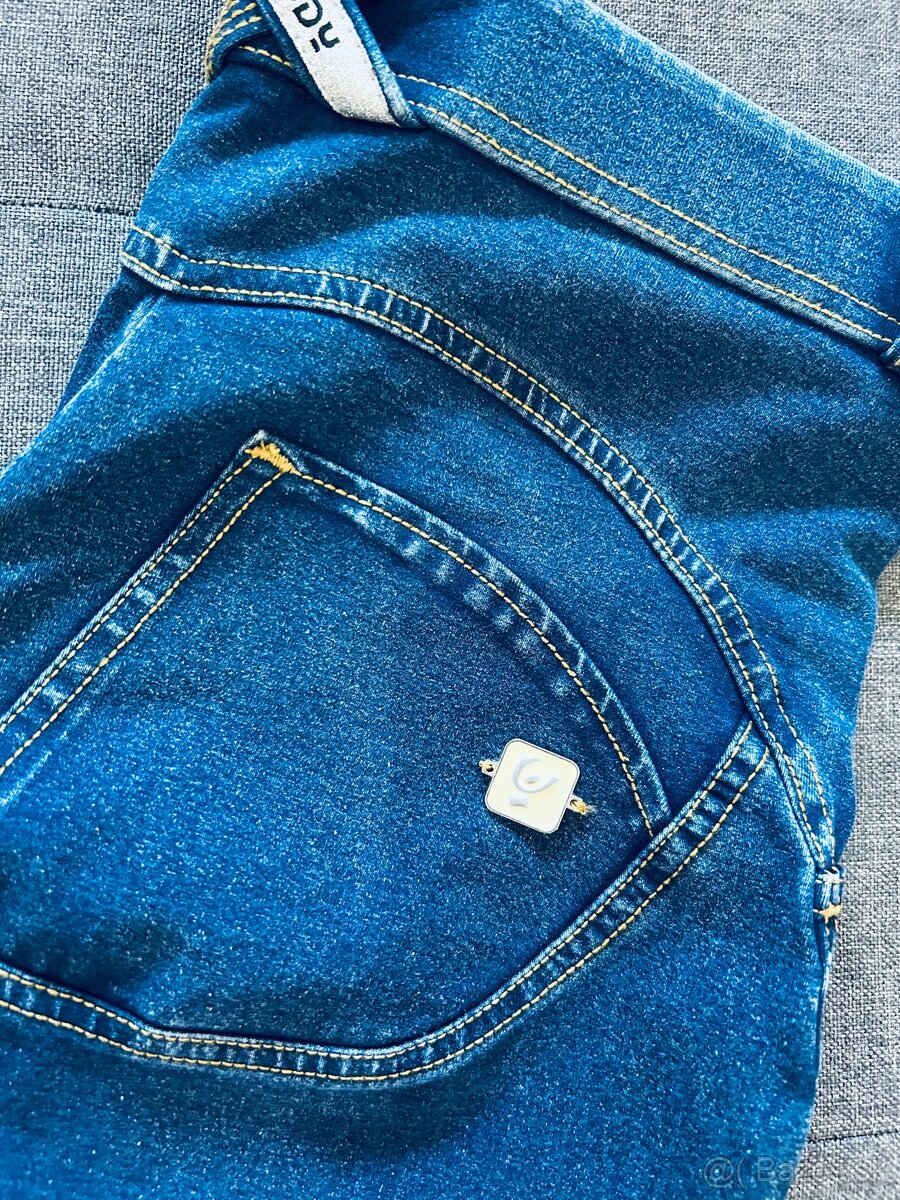 Freddy original Xs - 2