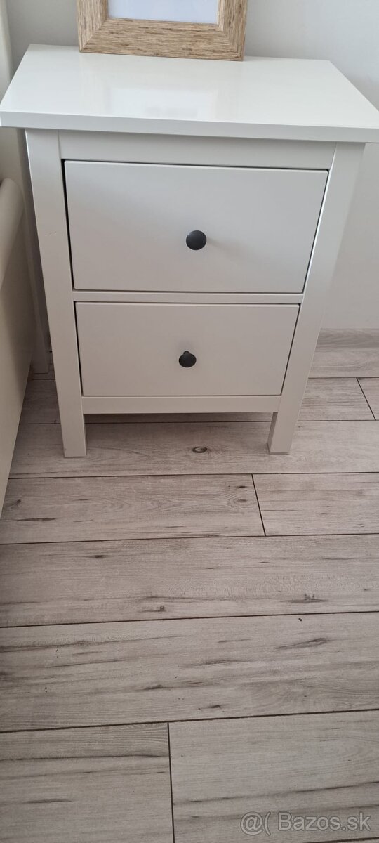 Nočný stolík Hemnes - 2