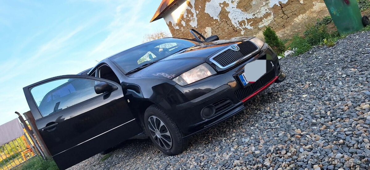 Predam surne skoda fabia sedan - 2