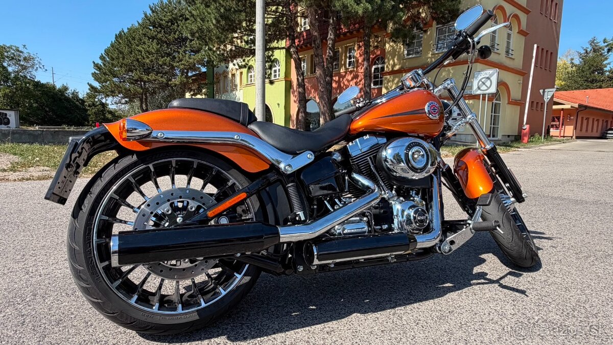 Harley Davidson Breakout 103 - 2