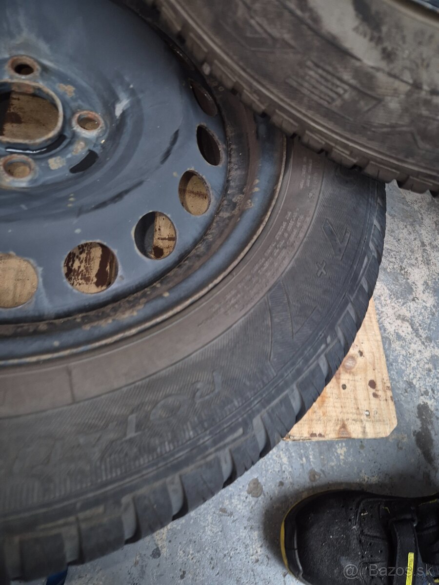 Predam komplet kolesa 195/65 R15 - 2