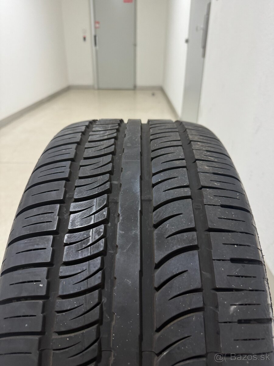 285 45 R21 Pirelli Scorpion Zero - 2