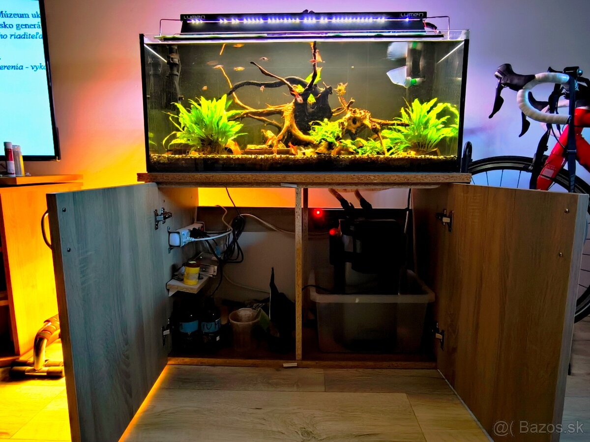 Akvarium 136litrovy - 2